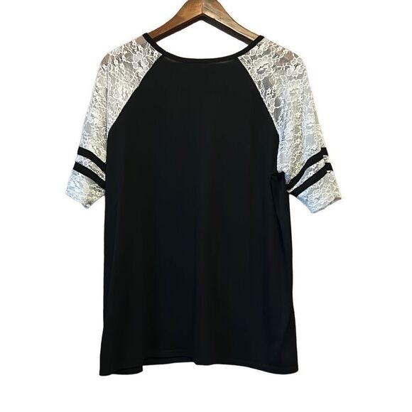 Torrid Classic Fit Heritage Slub Crew Neck Lace Sleeve Raglan Tee size 2 - Picture 6 of 6